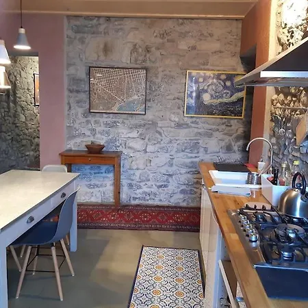 Gaudi - Overlooking Como, Near Bellagio * レッツェノ