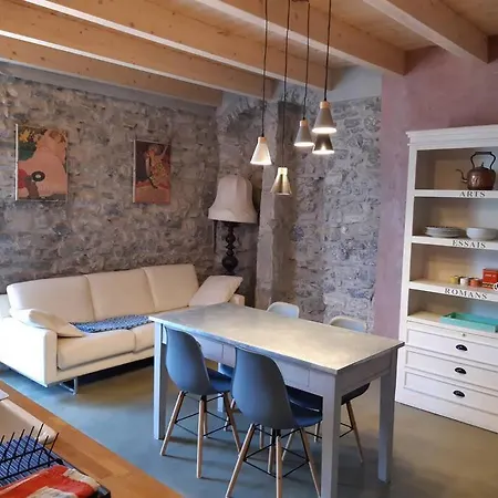 Gaudì - Overlooking Como, Near Bellagio Appartamento *