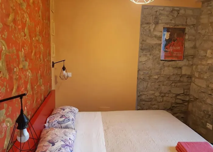 Apartment Gaudi - Overlooking Como, Near Bellagio *