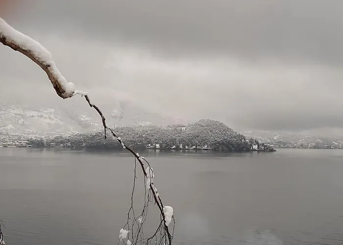 דירה Gaudi - Overlooking Como, Near Bellagio לצנו
