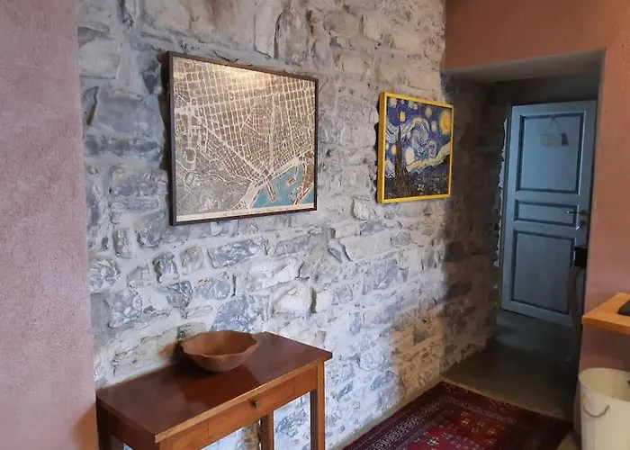 Gaudi - Overlooking Como, Near Bellagio Lezzeno