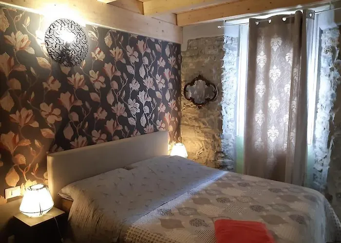 Apartment Gaudi - Overlooking Como, Near Bellagio Lezzeno