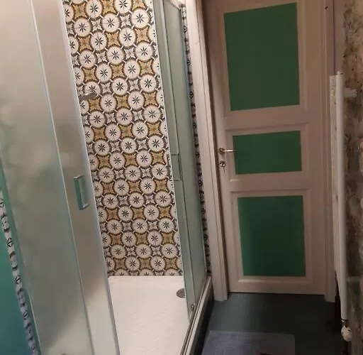 Gaudi - Overlooking Como, Near Bellagio